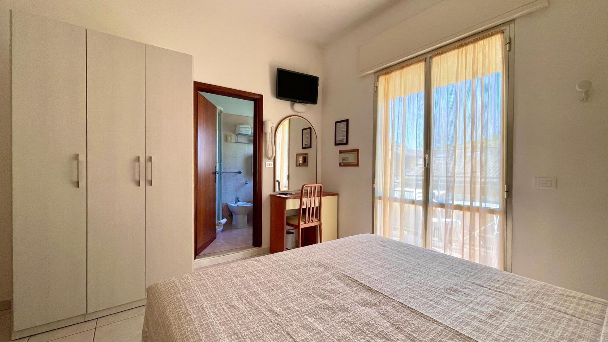 Hotel Zanella Червия Экстерьер фото
