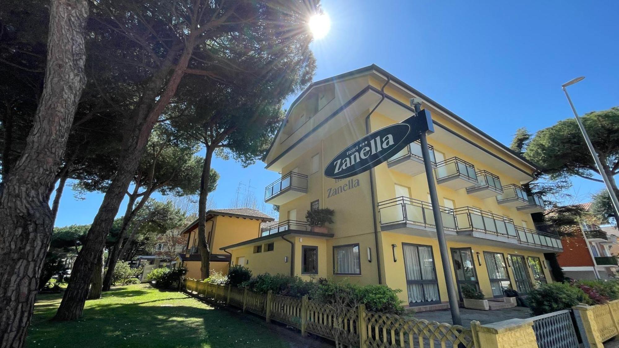 Hotel Zanella Червия Экстерьер фото